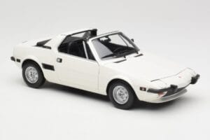 Fiat X1/9 Biely Minichamps 1:18 100121685 Kov – obrázok 6 z 8