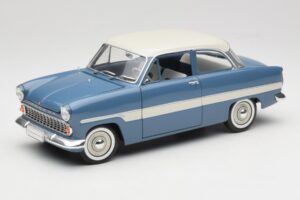 Ford Taunus 12M P2 Modrý Pruhy Revell 1:18 08880-M1 Kov