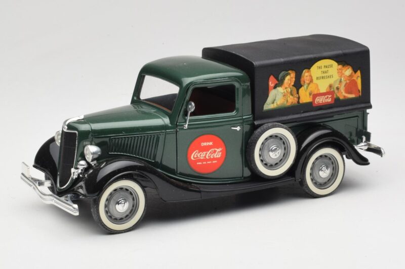 Ford Bache Coca-Cola Solido 1:18 9513 Kov