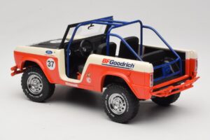 Ford Bronco Baja #37 1966 GreenLight 1:18 19037 Kov – obrázok 5 z 6