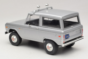 Ford Bronco Speed Movie GreenLight 1:18 19074 Kov – obrázok 6 z 7