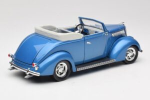 Ford Kabriolet Modrý Road Signature 1:18 92238 Kov – obrázok 3 z 8