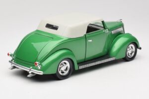 Ford Kabriolet Zelený Road Signature 1:18 92239 Kov – obrázok 3 z 8