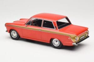 Ford Cortina Lotus Red & Gold Stripe MCG 1:18 MCG18532 Kov – obrázok 5 z 6