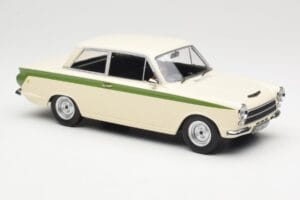 Ford Cortina Lotus White & Green Stripe MCG 1:18 MCG18434 Kov – obrázok 4 z 6