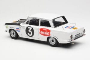 Ford Cortina Mk1 #3 P. Hughes / B. Young African Safari Rally 1964 AUTOart 1:18 86428 Kov – obrázok 7 z 8