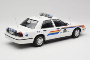Ford Crown Victoria RCMP Police Car AUTOart 1:18 72706 Kov – obrázok 3 z 8