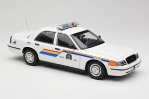 Ford Crown Victoria RCMP Police Car AUTOart 1:18 72706 Kov – obrázok 6 z 8