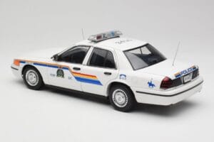Ford Crown Victoria RCMP Police Car AUTOart 1:18 72706 Kov – obrázok 7 z 8
