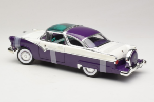 Ford Crown Victoria Biely Fialový Road Signature 1:18 92138-P1 Kov – obrázok 5 z 6