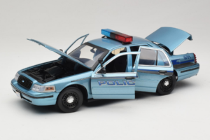 Ford Crown Victoria Police Cruiser Twilight Blue Greenlight 1:18 1643 Kov – obrázok 2 z 8