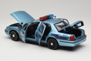Ford Crown Victoria Police Cruiser Twilight Blue Greenlight 1:18 1643 Kov – obrázok 5 z 8