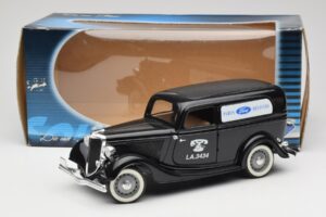 Ford Delivery Truck Ford Parts Čierny Solido 1:18 8417 Kov – obrázok 8 z 8