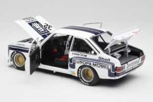 Ford Escort II RS1800 #32 K. Ludwig Nürburgring Winner 1976 Minichamps 1:18 100768432 Kov – obrázok 5 z 8