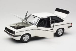 Ford Escort Mk2 RS 2000 LHD Biely Minichamps 1:18 150084300 Kov – obrázok 2 z 8