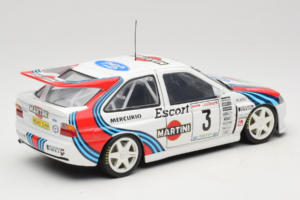 Ford Escort RS Cosworth Martini #3 1000 Miglia 1995 UT Models 1:18 39550 Kov – obrázok 3 z 8