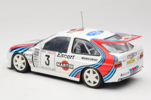Ford Escort RS Cosworth Martini #3 1000 Miglia 1995 UT Models 1:18 39550 Kov – obrázok 7 z 8