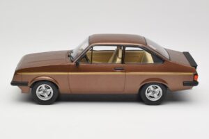 Ford Escort Mk2 RS 2000 Brown Metallic MCG 1:18 MCG18530 Kov – obrázok 3 z 6