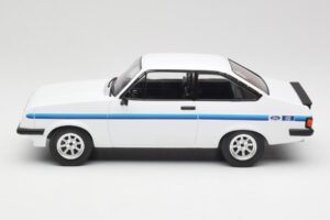 Ford Escort Mk2 RS 2000 Biely MCG 1:18 MCG18439 Kov – obrázok 3 z 6