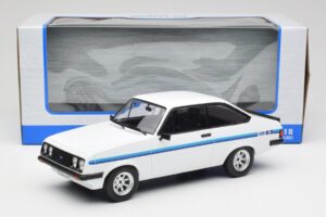 Ford Escort Mk2 RS 2000 Biely MCG 1:18 MCG18439 Kov – obrázok 6 z 6
