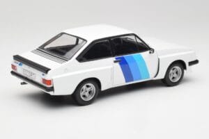 Ford Escort Mk2 RS 2000 X-Pack Diamond Biely & Modrý Decor MCG 1:18 MCG18351 Kov – obrázok 2 z 6