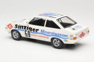 Ford Escort Mk2 RS2000 #59 H. Heyer / A. Hahne / K. Ludwig 24 Hours Nürburgring 1982 MCG 1:18 MCG18438R Kov – obrázok 5 z 6