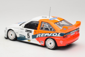 Ford Escort RS Cosworth Repsol #5 C. Sainz / L. Moya RAC Rally 1997 UT Models 1:18 39750 Kov – obrázok 7 z 8