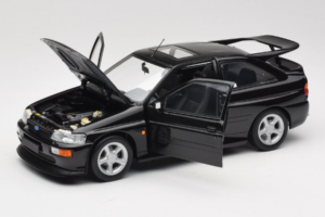 Ford Escort RS Cosworth Black Metallic Minichamps 1:18 150089020 Kov – obrázok 2 z 8