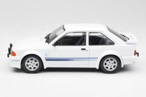 Ford Escort RS Turbo Biely MCG 1:18 MCG18419 Kov – obrázok 3 z 6