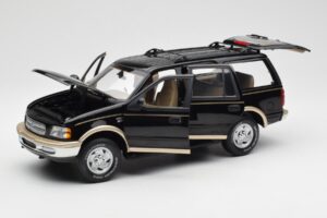 Ford Expedition Eddie Bauer Čierny UT Models 1:18 22710 Kov – obrázok 3 z 7