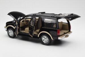 Ford Expedition Eddie Bauer Čierny UT Models 1:18 22710 Kov – obrázok 4 z 7