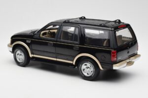 Ford Expedition Eddie Bauer Čierny UT Models 1:18 22710 Kov – obrázok 6 z 7