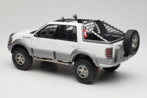 Ford Expedition Himalaya White AUTOart 1:18 72781 Kov – obrázok 7 z 8