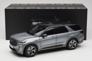 Ford Explorer Šedý OEM 1:18 FORD2020 Kov – obrázok 8 z 8