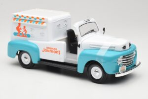 Ford F-1 Howard Johnson's Ice Cream Road Signature 1:18 92229 Kov – obrázok 4 z 6