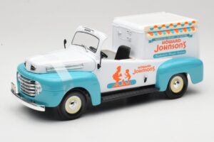 Ford F-1 Howard Johnson's Ice Cream Road Signature 1:18 92229 Kov