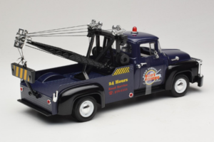 Ford F-100 Odťahový Voz Bob's Towing Welly 1:18 19834-W Kov – obrázok 2 z 6