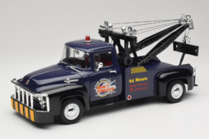 Ford F-100 Odťahový Voz Bob's Towing Welly 1:18 19834-W Kov