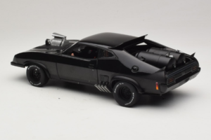 Ford Falcon XB Interceptor Mad Max 2 The Road Warrior AUTOart 1:18 72745 Kov – obrázok 7 z 8