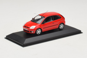 Ford Fiesta Mk5 2-Door Červený Minichamps 1:43 FIESTA004 Kov – obrázok 2 z 4