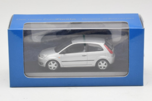 Ford Fiesta Mk5 2-Door Strieborný Minichamps 1:43 FIESTA003 Kov – obrázok 4 z 4