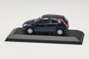 Ford Fiesta Mk5 4-Door Tmavomodrý Minichamps 1:43 FIESTA001 Kov