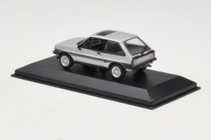 Ford Fiesta XR2 Strieborný Minichamps 1:43 400085160 Kov – obrázok 3 z 4