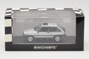 Ford Fiesta XR2 Strieborný Minichamps 1:43 400085160 Kov – obrázok 4 z 4