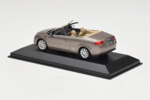 Ford Focus Mk2 CC Šedý Minichamps 1:43 FORD005 Kov – obrázok 3 z 4