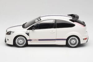 Ford Focus RS Mk2 LM Classic Biely Mk IIb Tribute Minichamps 1:18 100080167 Kov – obrázok 4 z 8