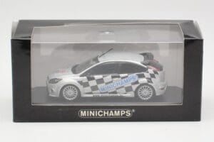Ford Focus RS Mk2 Toy Fair Nuremberg 2010 Minichamps 1:43 403088105 Kov – obrázok 4 z 4