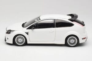 Ford Focus RS Mk2 Biely Minichamps 1:18 100080002 Kov – obrázok 4 z 8