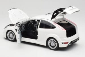Ford Focus RS Mk2 Biely Minichamps 1:18 100080002 Kov – obrázok 5 z 8