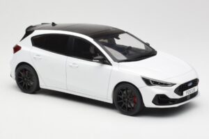 Ford Focus ST Mk4 Frozen Biely MCG 1:18 MCG18453 Kov – obrázok 4 z 6